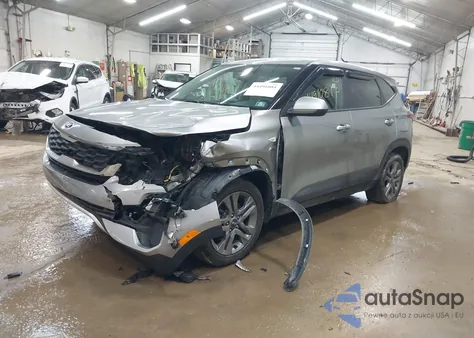 2021 Kia Seltos Lx z USA, uszkodzony, nr VIN KNDEPCAA5M7167350